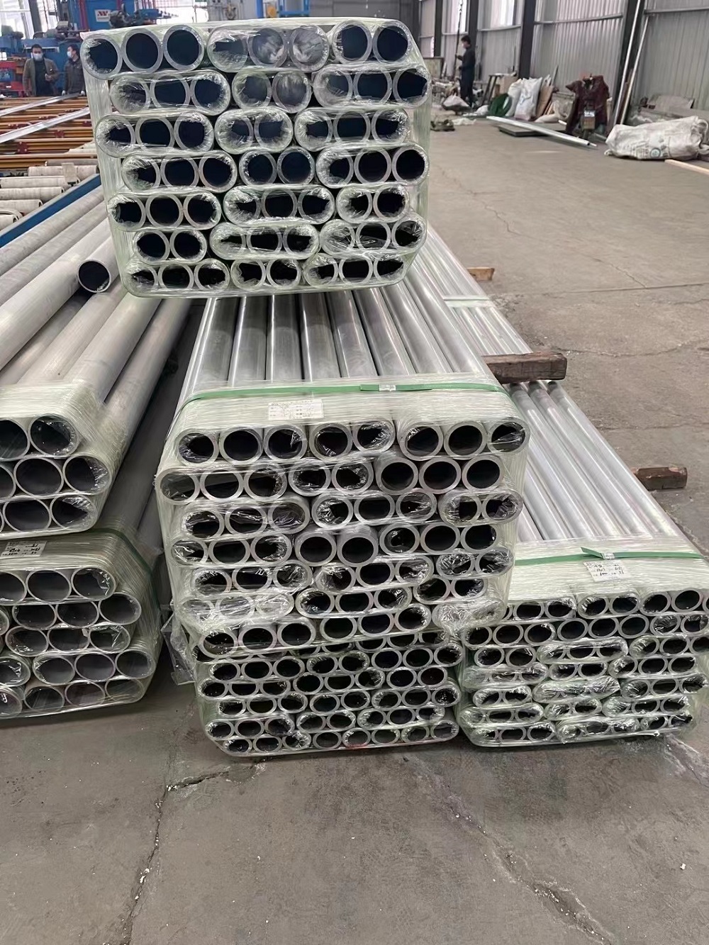 1721814394598896.jpg 6082 alloy Seamless tubes.jpg